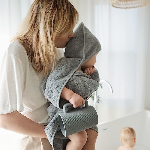 Mushie Baby Bath Rinse Cup - Food Grade Silicone Shampoo Body Wash