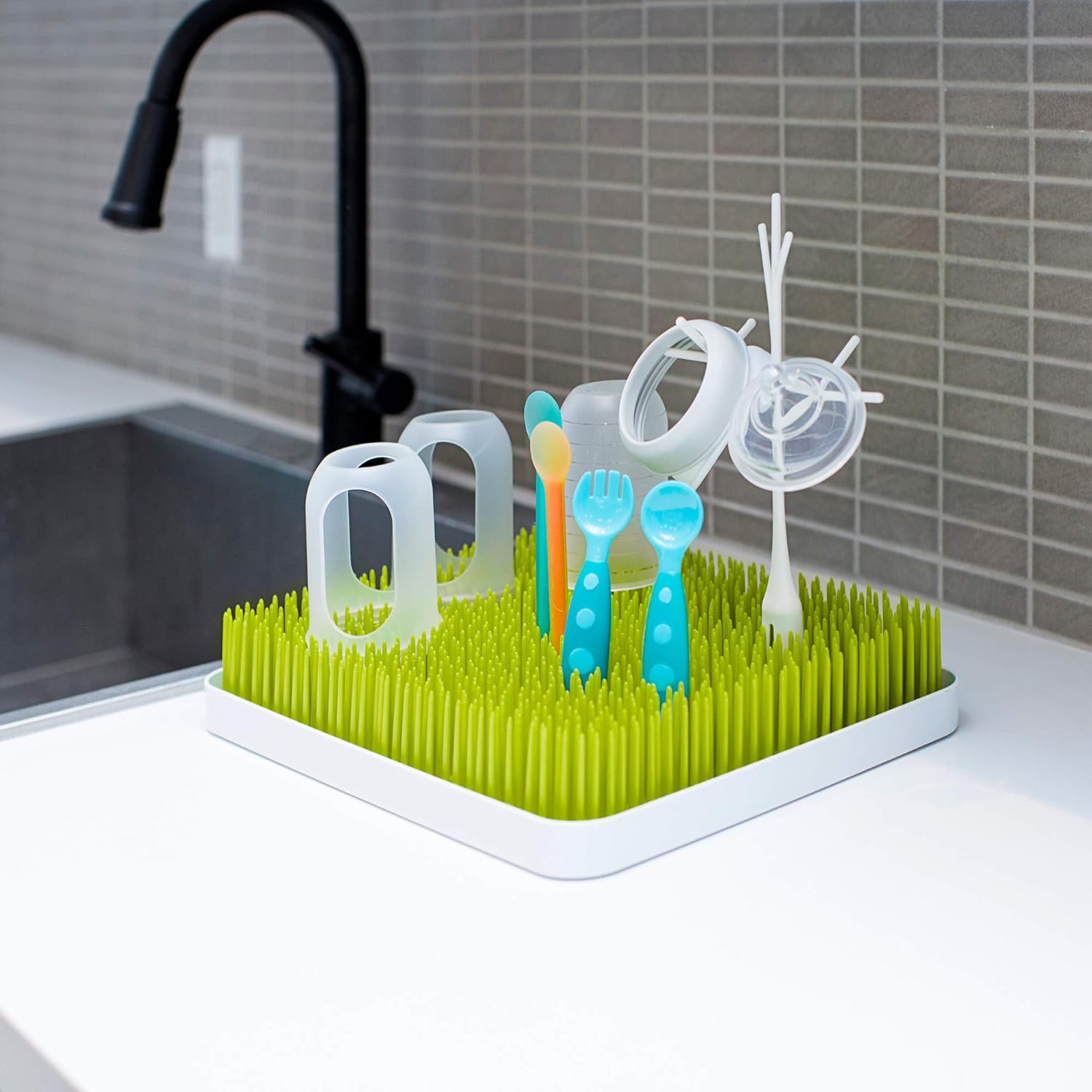 Boon Baby Bottle Drying Rack with Antimicrobial Tray