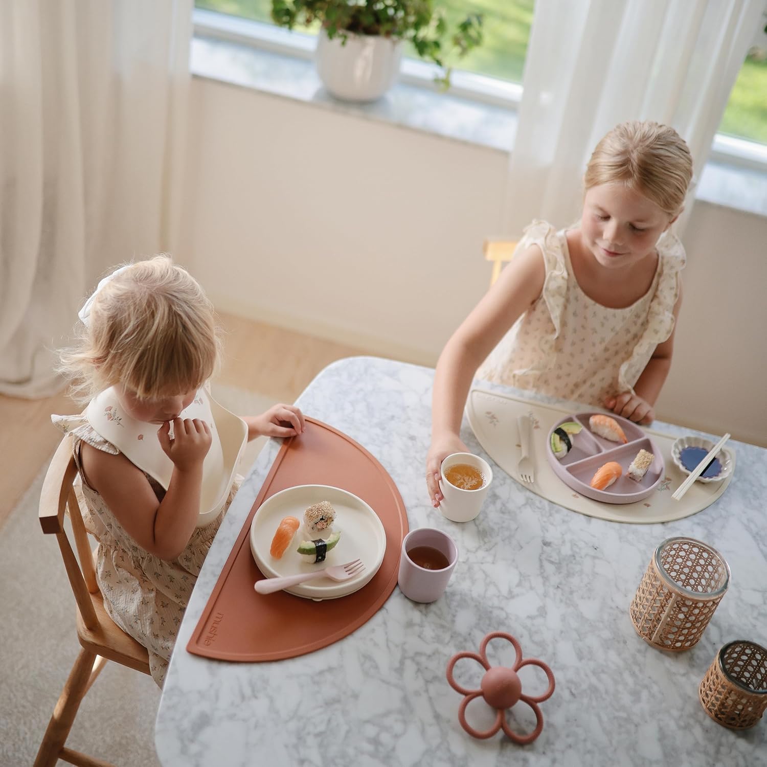 Mushie Classic Silicone Suction Plate BPA-Free Ivory